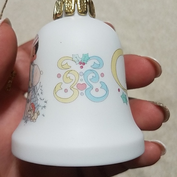 Ⓜ️Precious Moments Christmas Ornament - Picture 2 of 6